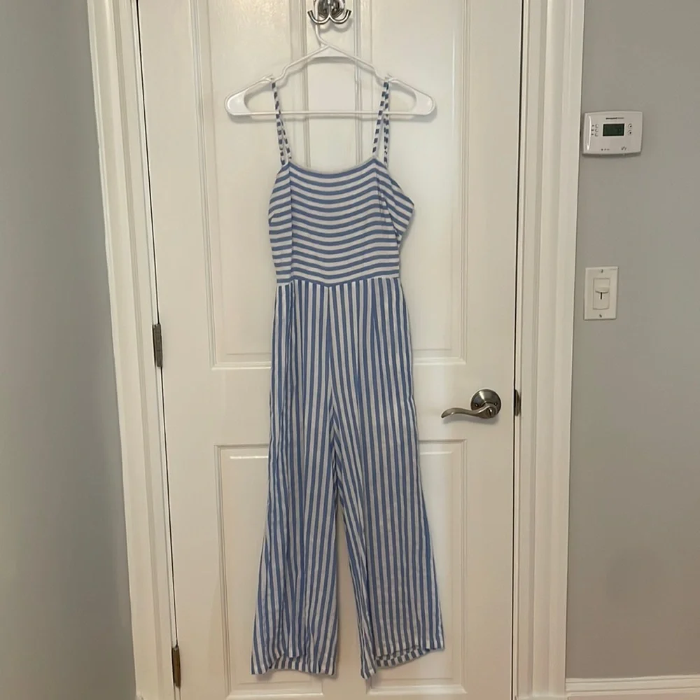 Blue and white jumpsuit - Picture 1 of 2